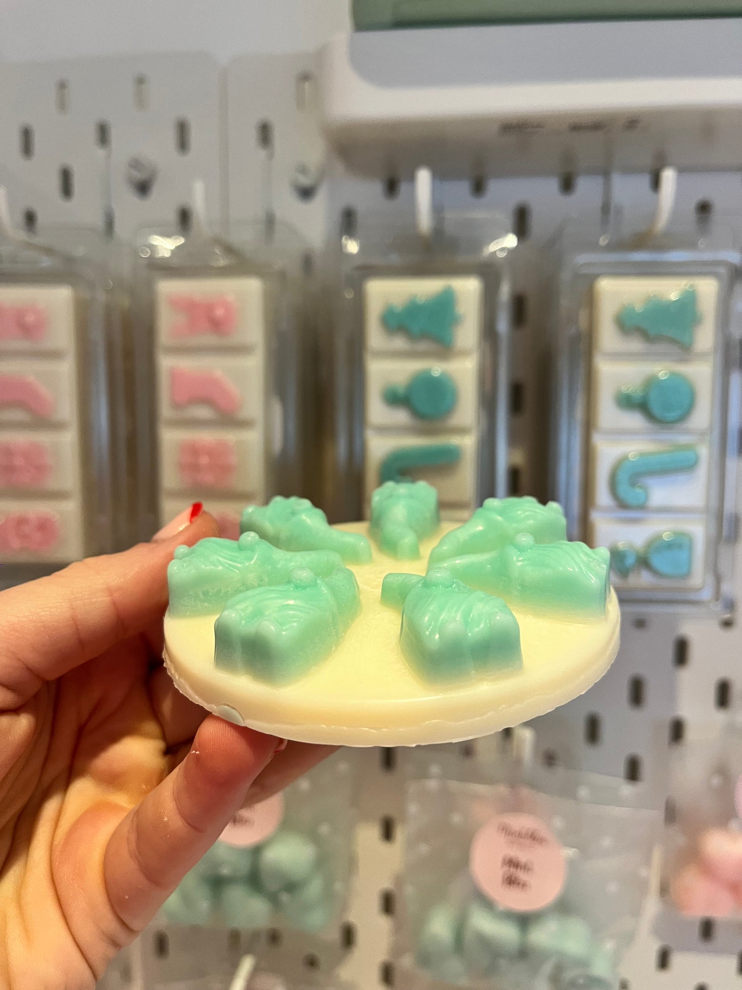 Gonk wax clamshells