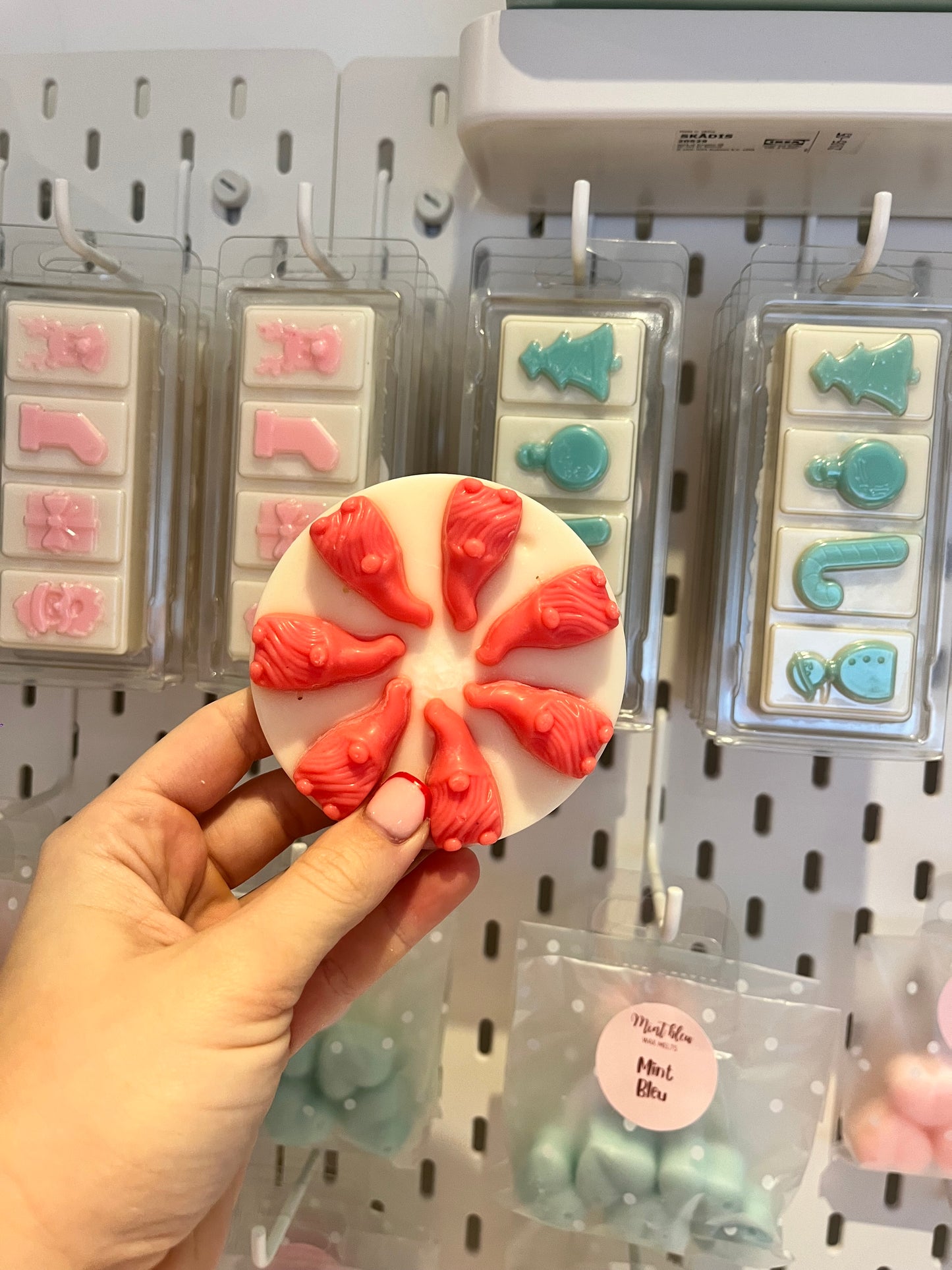 Gonk wax clamshells
