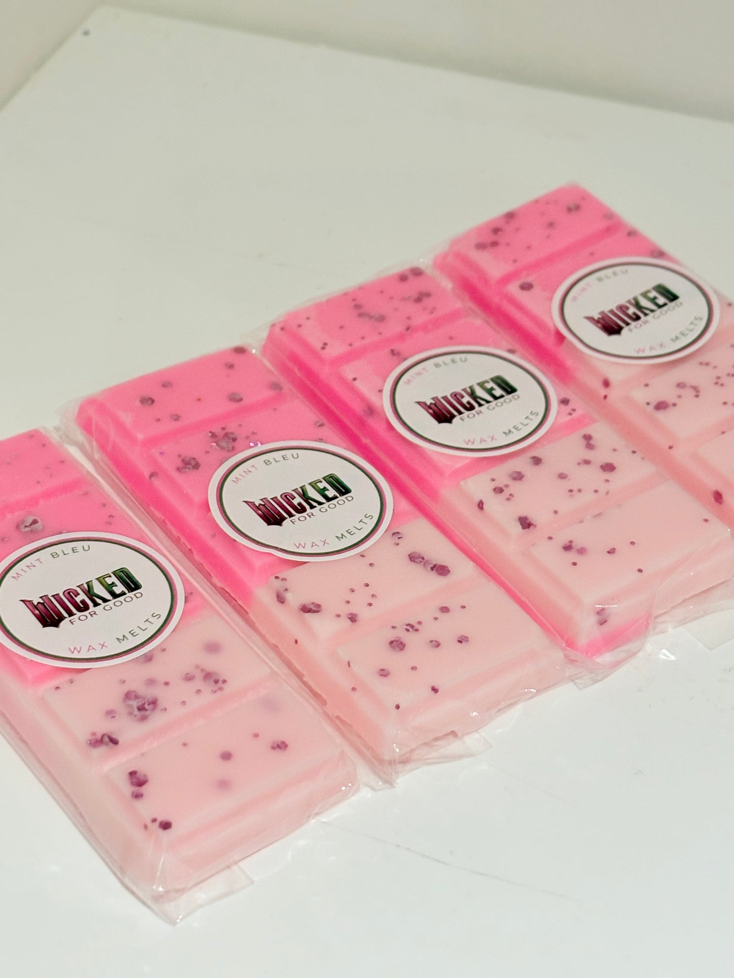 Obsessulated snap bar