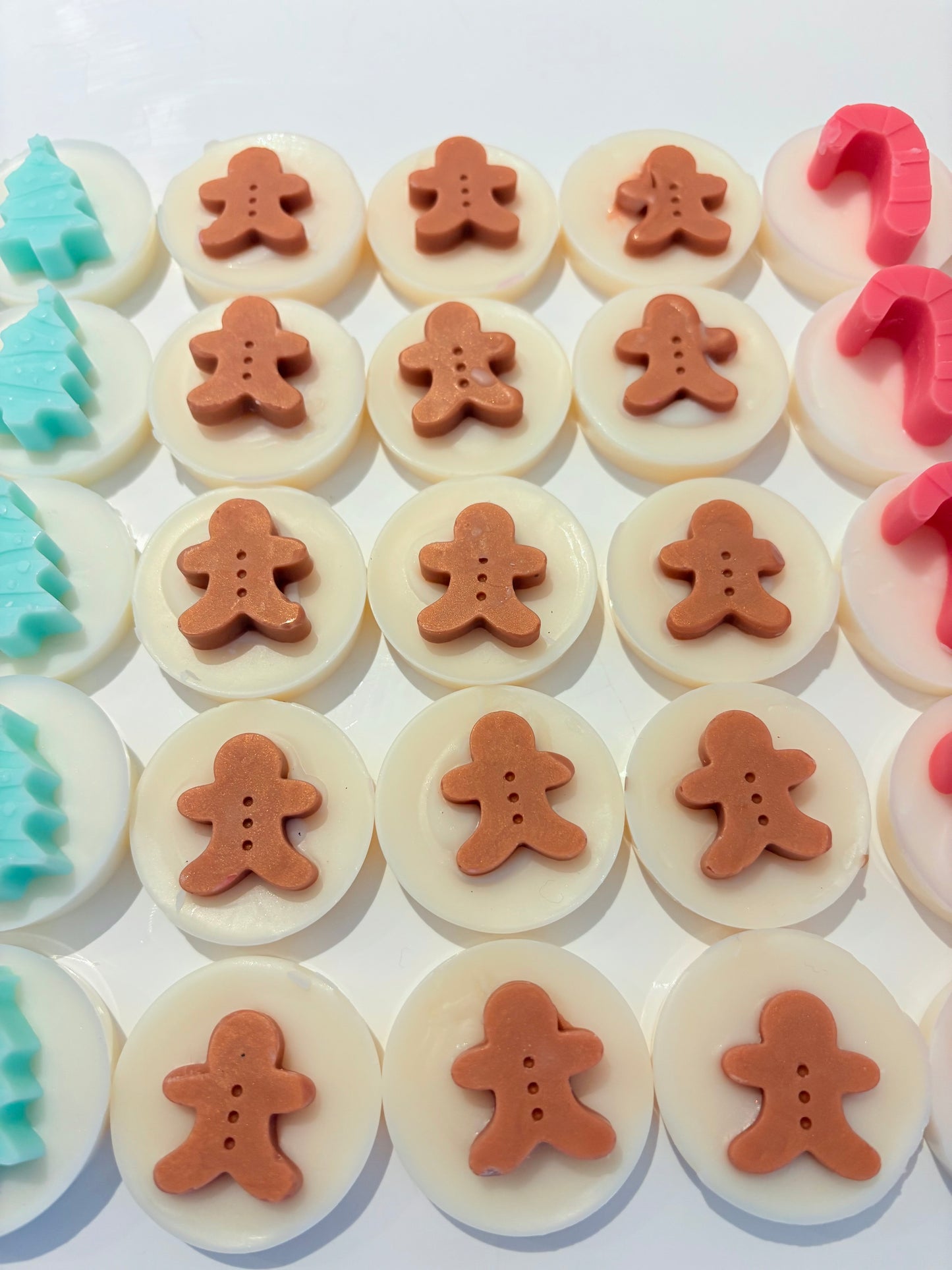 Gingerbread wax tart
